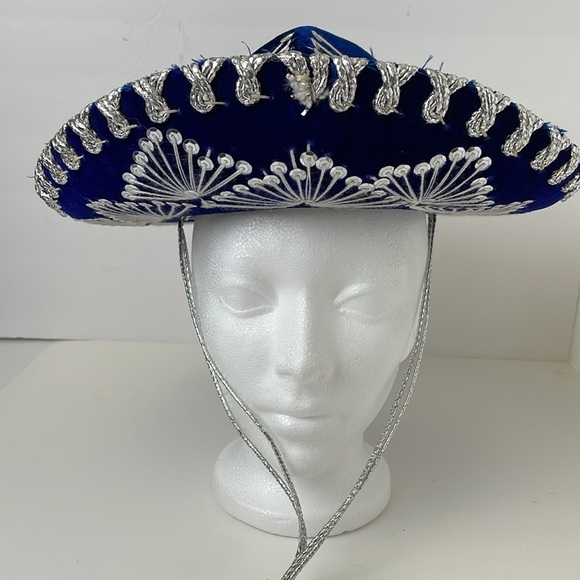 Authentic Vintage Mexican Sombrero by Salazar Yepez - Picture 6 of 16